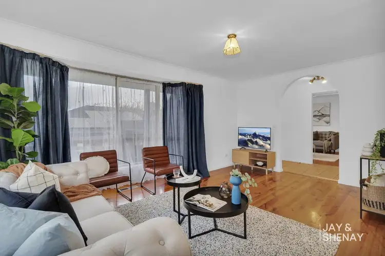 Second view of Homely house listing, 9 Hanna Drive, Endeavour Hills VIC 3802