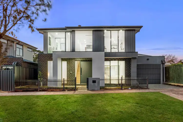36 Duke Street, Avondale Heights VIC 3034
