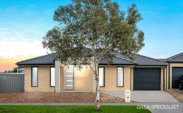 44 Highfield Way, Kurunjang VIC 3337