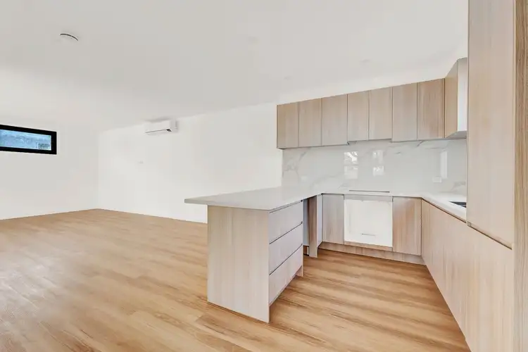 Third view of Homely townhouse listing, 4/106 Broadway, Reservoir VIC 3073