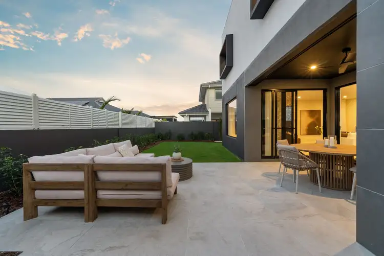 53 Hamilton Drive, Jacobs Well QLD 4208