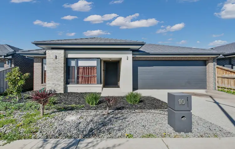 10 Popular Street, Rockbank VIC 3335
