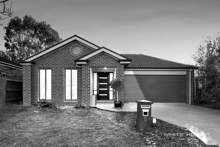 6 Alderstead Place, Caroline Springs VIC 3023