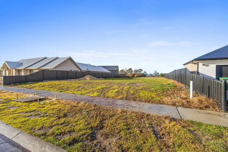 26 Castleknock Drive, Glengarry VIC 3854