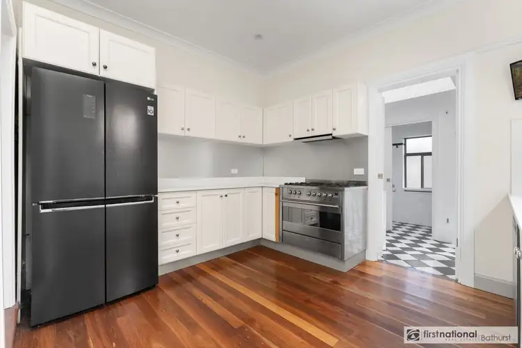 54 Bentinck Street, Bathurst NSW 2795