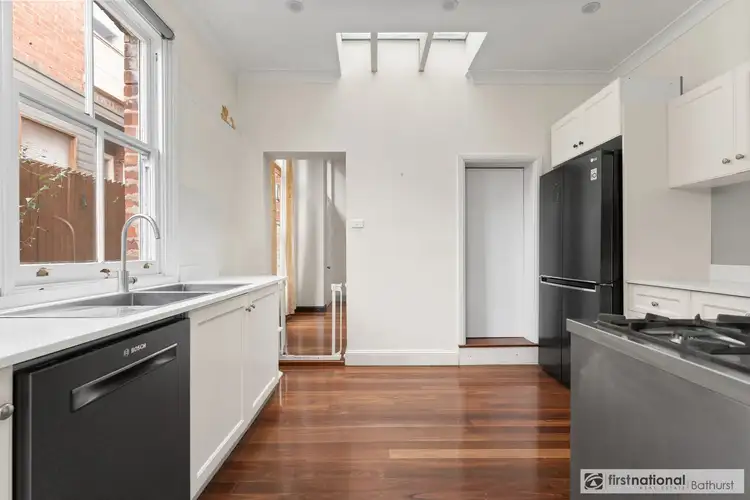 54 Bentinck Street, Bathurst NSW 2795