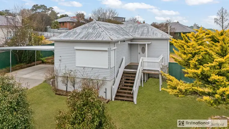 12 Henderson Street, West Bathurst NSW 2795
