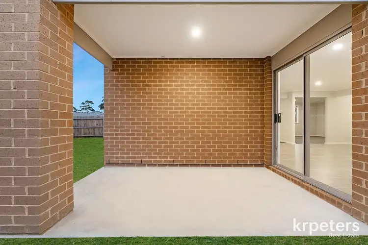 Fifth view of Homely house listing, 3 Goldshine Crescent, Drouin VIC 3818