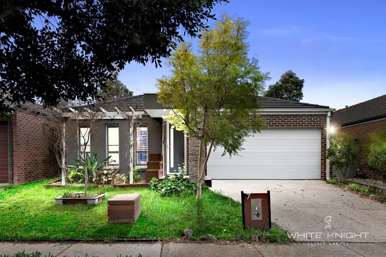 7 Gardenia Way, Caroline Springs VIC 3023