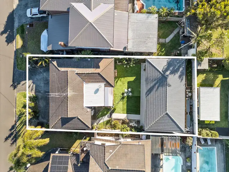 13 Lawrence Avenue, Mount Warrigal NSW 2528