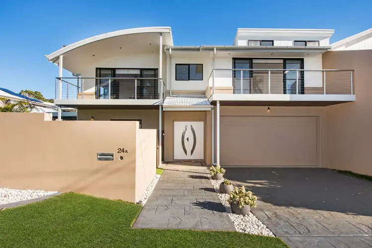 1A Moronga Street, Bateau Bay NSW 2261