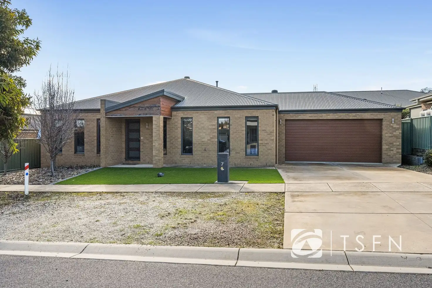 Main view of Homely townhouse listing, 7 Ayden Place, Maiden Gully VIC 3551
