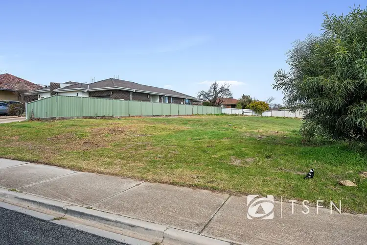 6 Houlahan St, Flora Hill VIC 3550