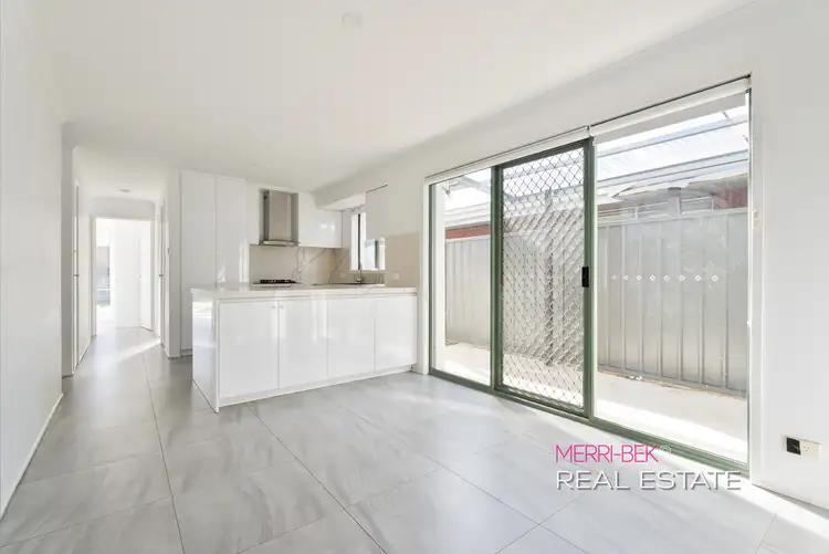 13 Rostron Way, Roxburgh Park VIC 3064