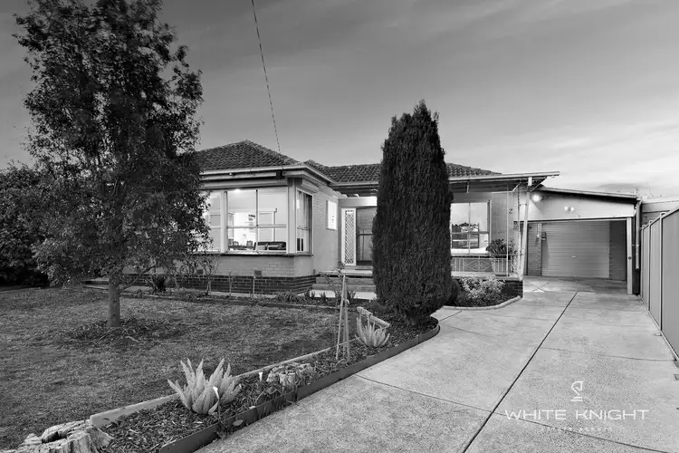 2 Waveney Street, St Albans VIC 3021