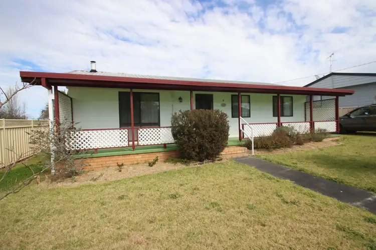 9 High Street, Tenterfield NSW 2372