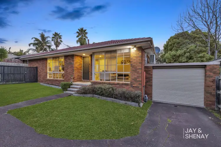 2/46 Arthur Phillip Drive, Endeavour Hills VIC 3802