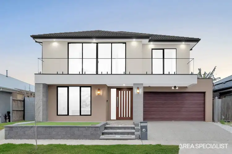 66 Wingfield Drive, Thornhill Park VIC 3335