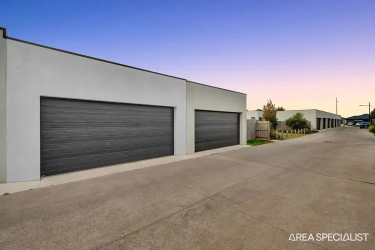 Fifth view of Homely house listing, 19 Rosebank Walk, Thornhill Park VIC 3335