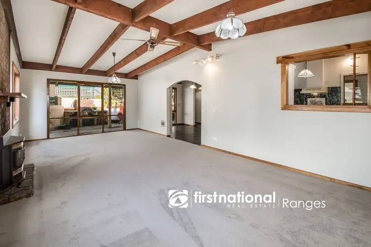 11 Bayview Avenue, Upwey VIC 3158