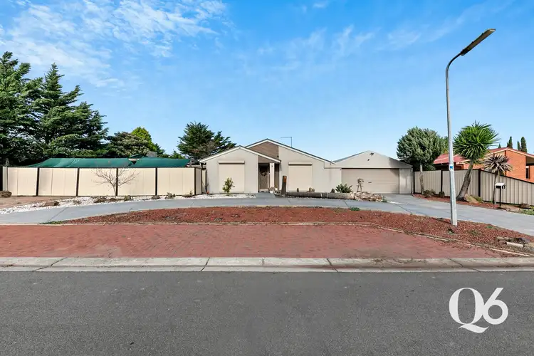 3 PENOLA CLOSE, St Albans VIC 3021