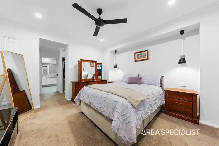 Sixth view of Homely house listing, 7 Bernard Court, Drouin VIC 3818