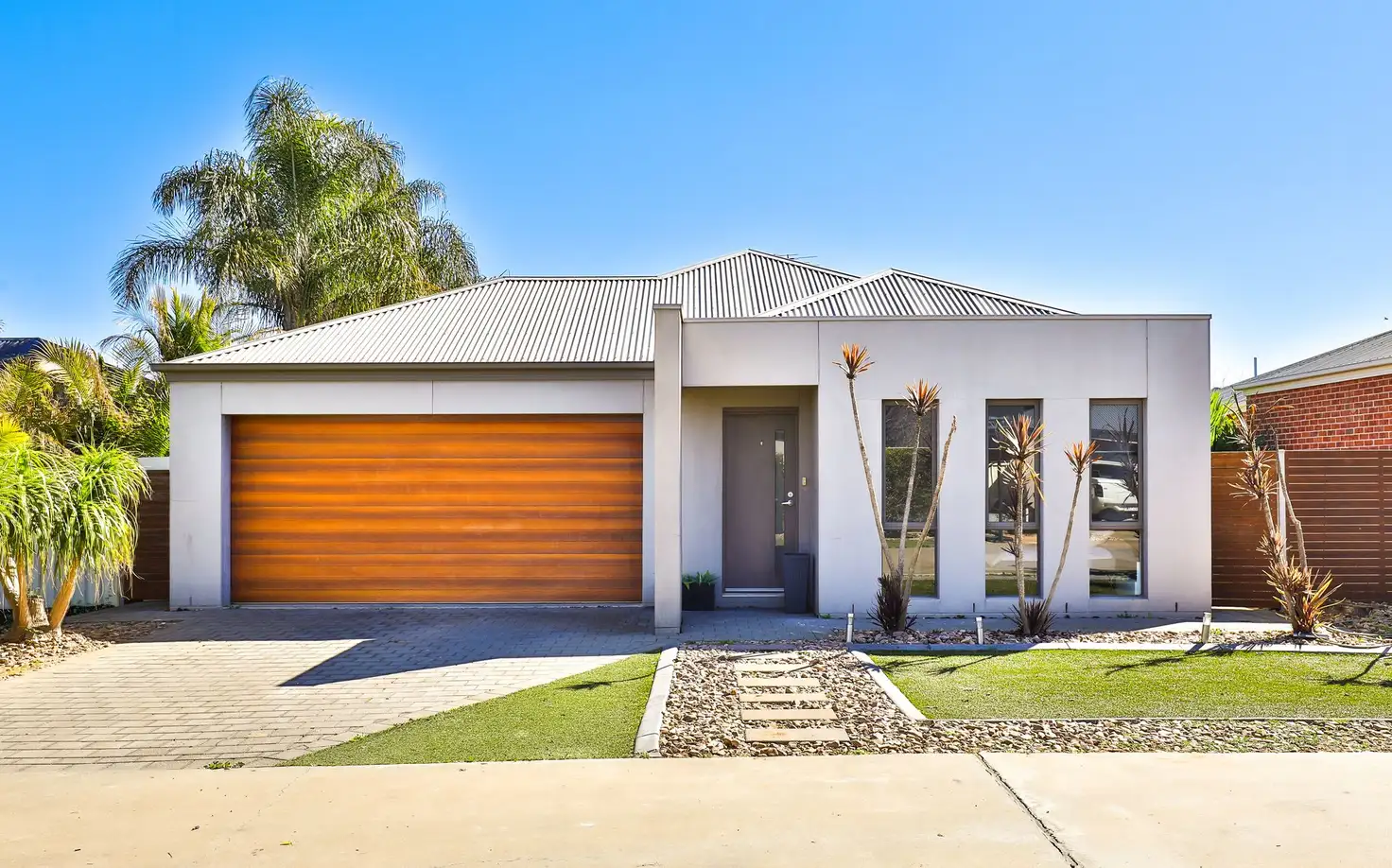 Main view of Homely unit listing, 2/5 John Monash Boulevard, Mildura VIC 3500