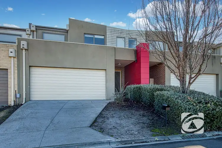 23/23 Atlantic Drive, Pakenham VIC 3810