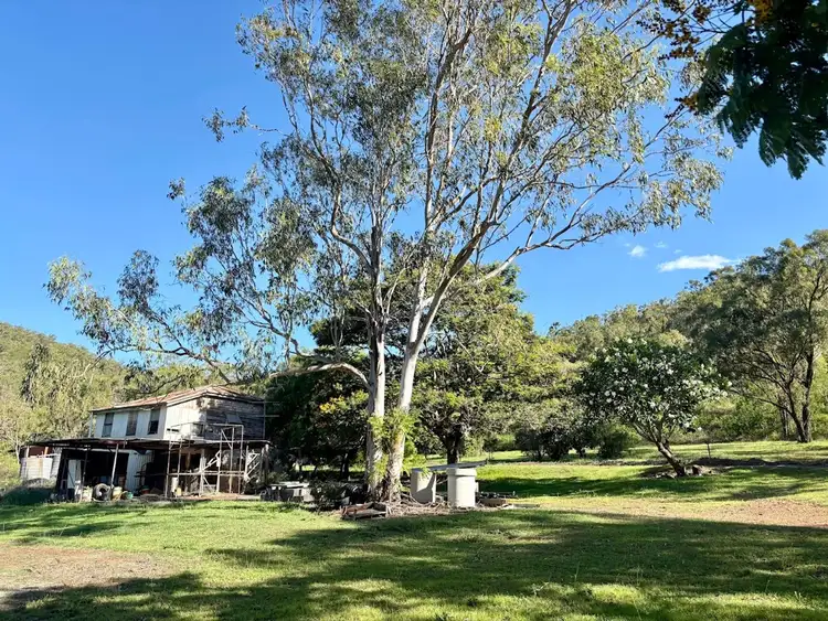 208 Poinciana Street, Koongal QLD 4701