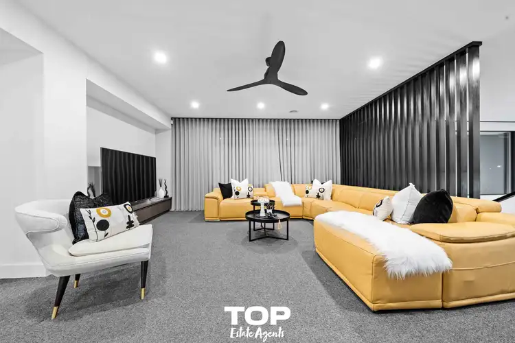 Fifth view of Homely house listing, 105 Adriatic Circuit, Clyde VIC 3978