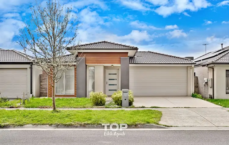 7 Affleck Street, Cranbourne East VIC 3977