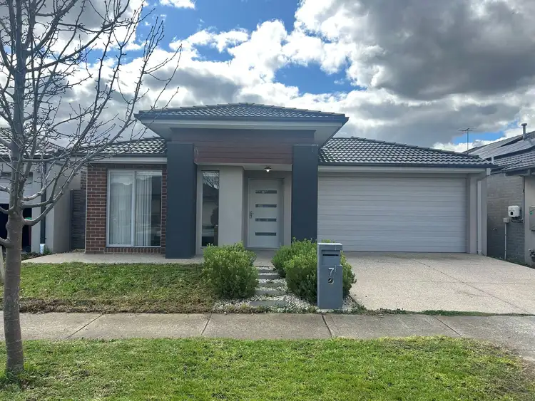 7 Affleck Street, Cranbourne East VIC 3977