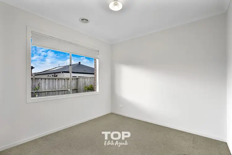 Fifth view of Homely house listing, 7 Affleck Street, Cranbourne East VIC 3977