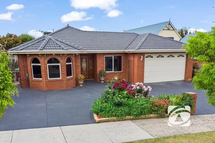 4 Livingstone Rise, Lynbrook VIC 3975