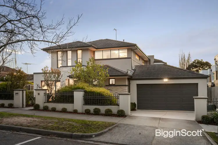 1/3 Elizabeth Street, Doncaster East VIC 3109