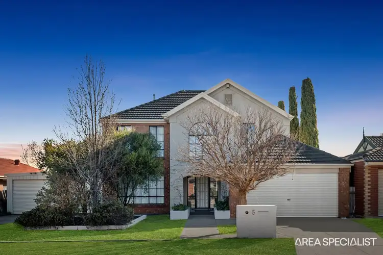 5 Russell court, Brookfield VIC 3338
