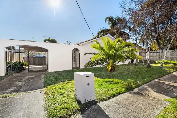 2 Owen Close, Frankston VIC 3199
