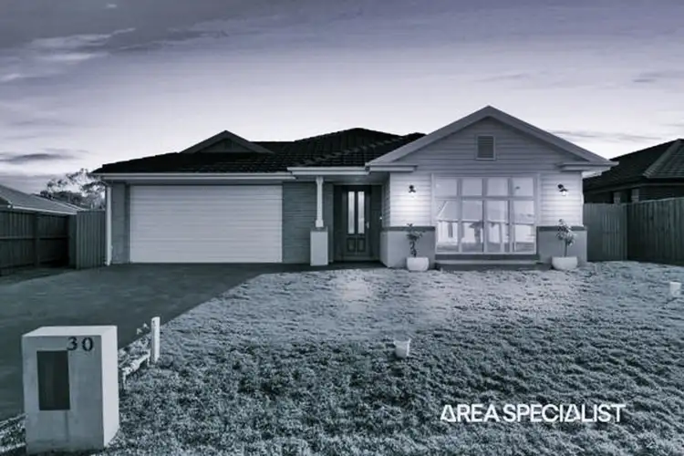 30 Annie Avenue, Lang Lang VIC 3984