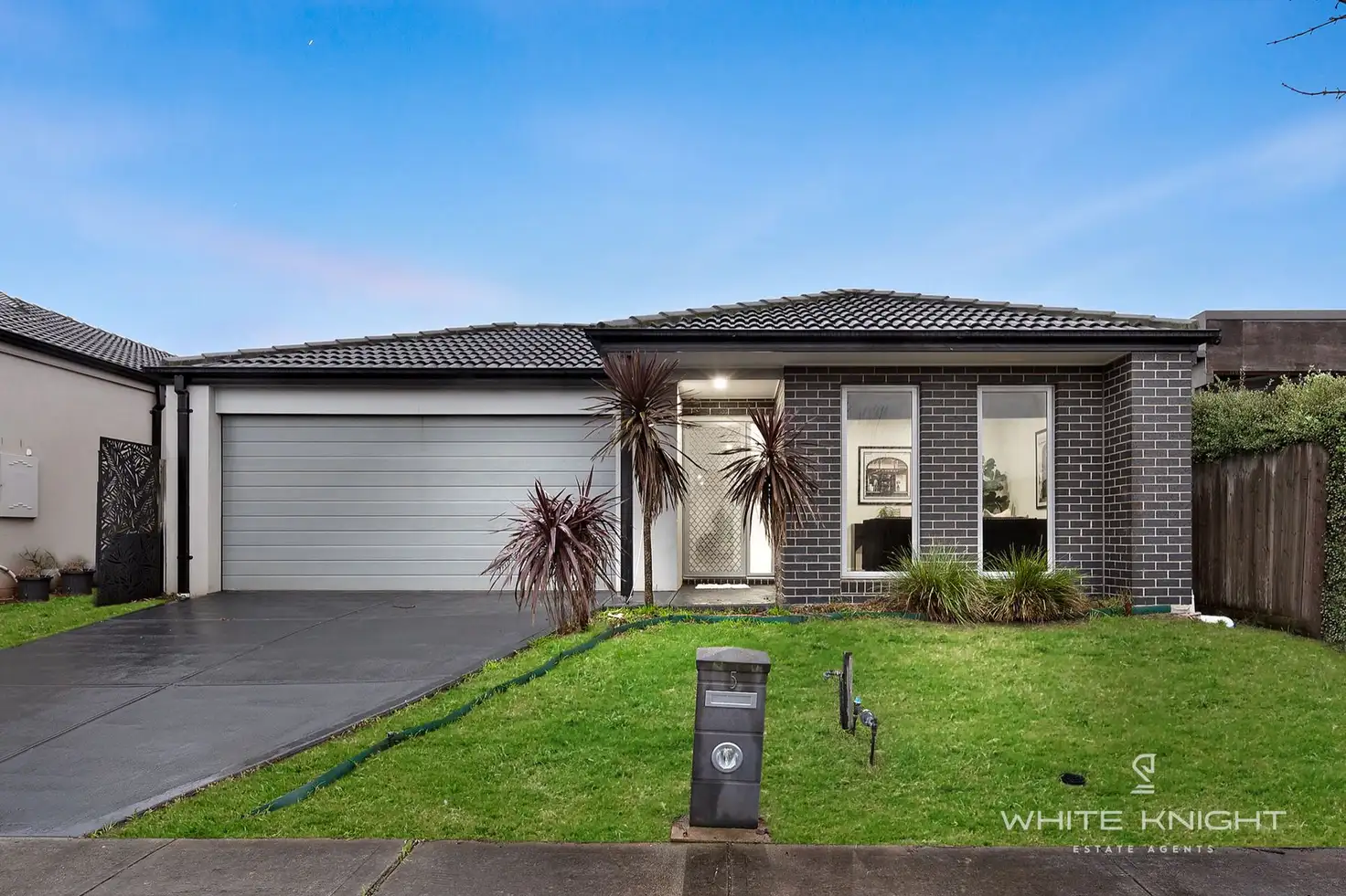 Main view of Homely house listing, 5 Aubisque Close, Fraser Rise VIC 3336