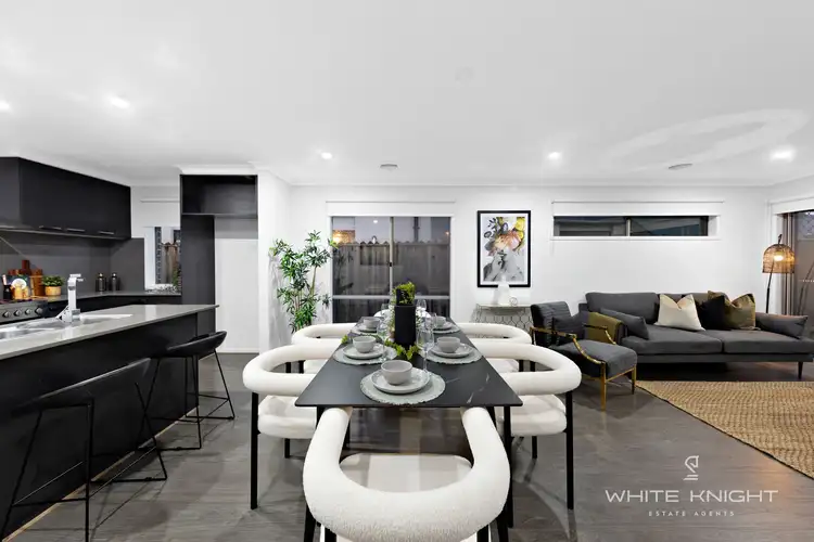 Sixth view of Homely house listing, 5 Aubisque Close, Fraser Rise VIC 3336