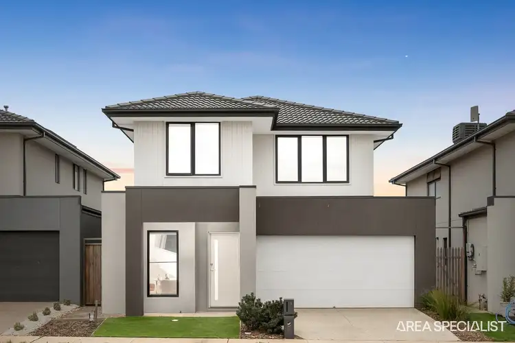 9 Tait Street, Thornhill Park VIC 3335