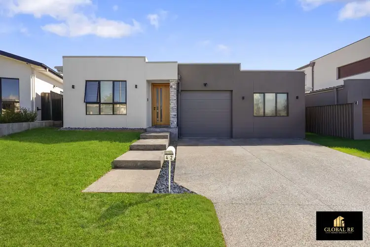42 Illyria Street, Rosemeadow NSW 2560