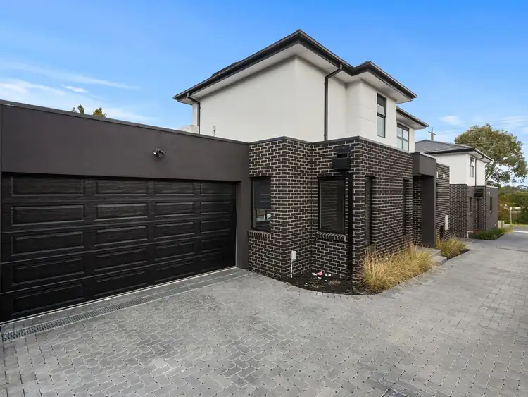 2/36 Orange Grove, Bayswater VIC 3153