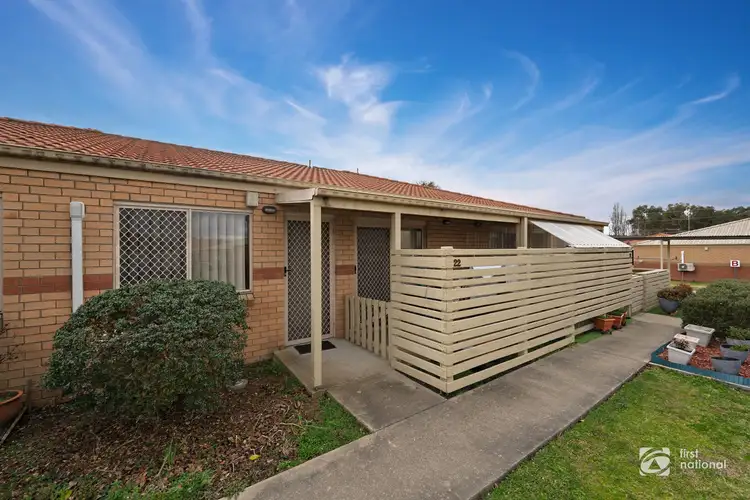 80-92 Queen Elizabeth Drive