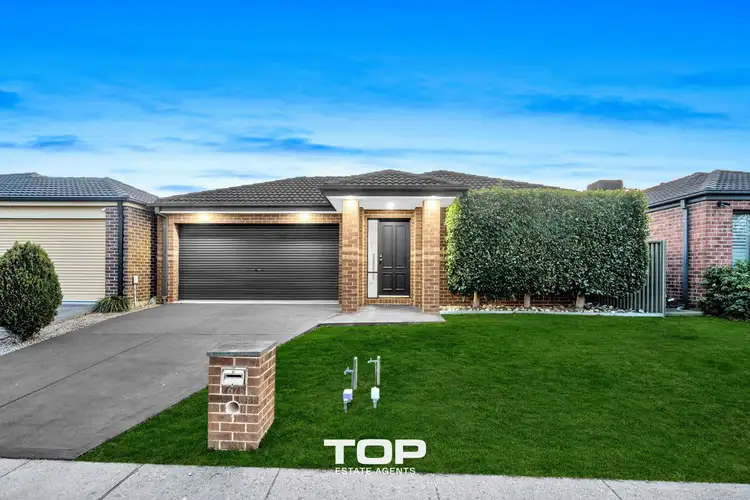 67 Broad Oak Drive, Cranbourne East VIC 3977