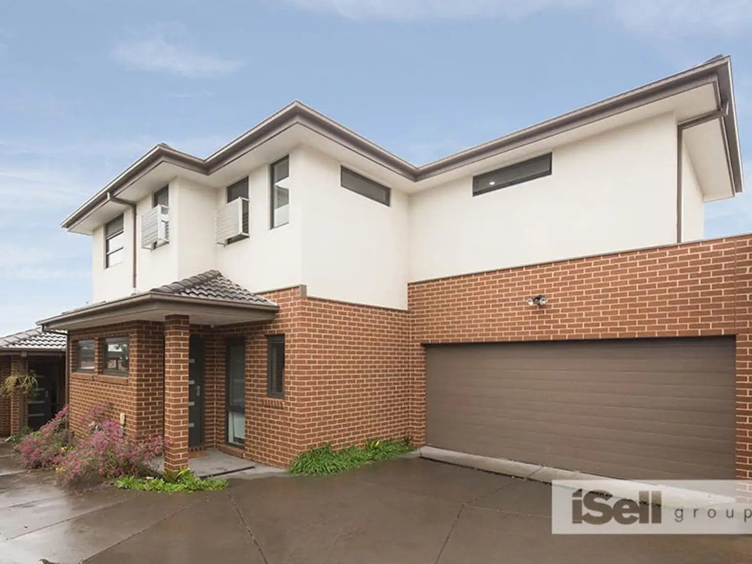 Main view of Homely townhouse listing, 2/8 Gray Street, Springvale VIC 3171