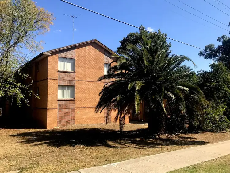 2/18 Thurston Street, Penrith NSW 2750
