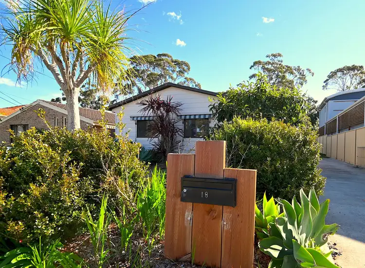 18 Derwent Street, Callala Bay NSW 2540