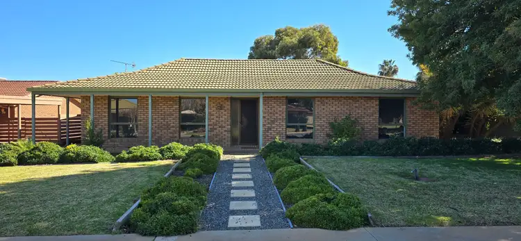 3 Symonds Court