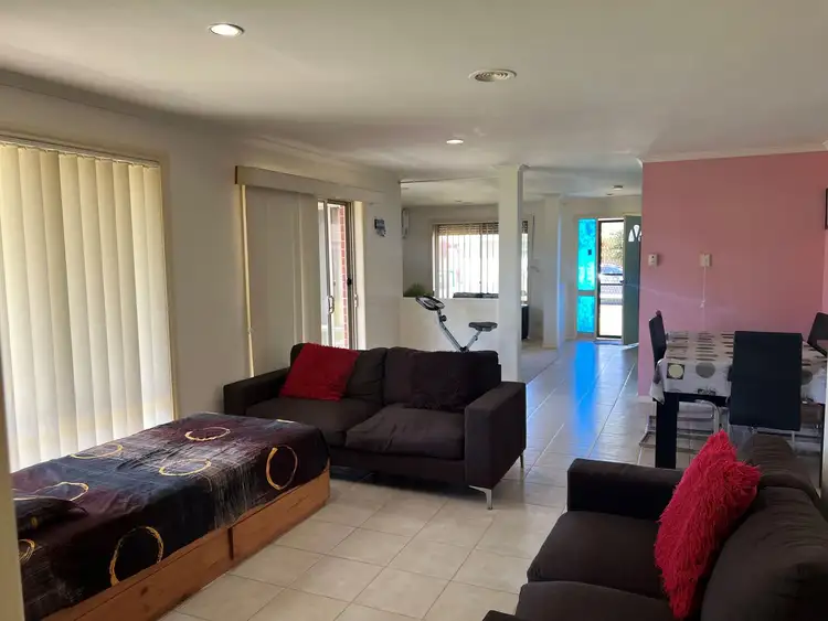 Fifth view of Homely house listing, 4 Butterwick Terrace, Cranbourne East VIC 3977